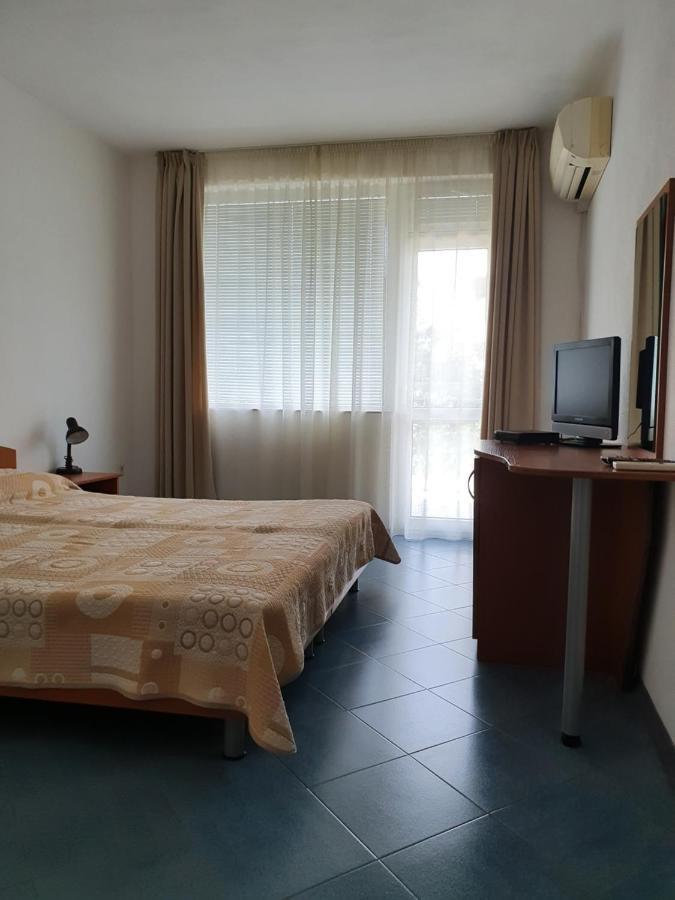 Family Hotel Maritime Ahtopol Ngoại thất bức ảnh