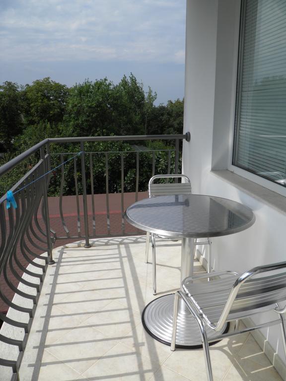 Family Hotel Maritime Ahtopol Phòng bức ảnh